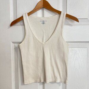 White Brandy Melville Cropped V-Neck Tank Top